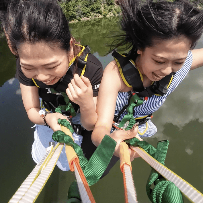Gravitate Osaka Bridge Swing